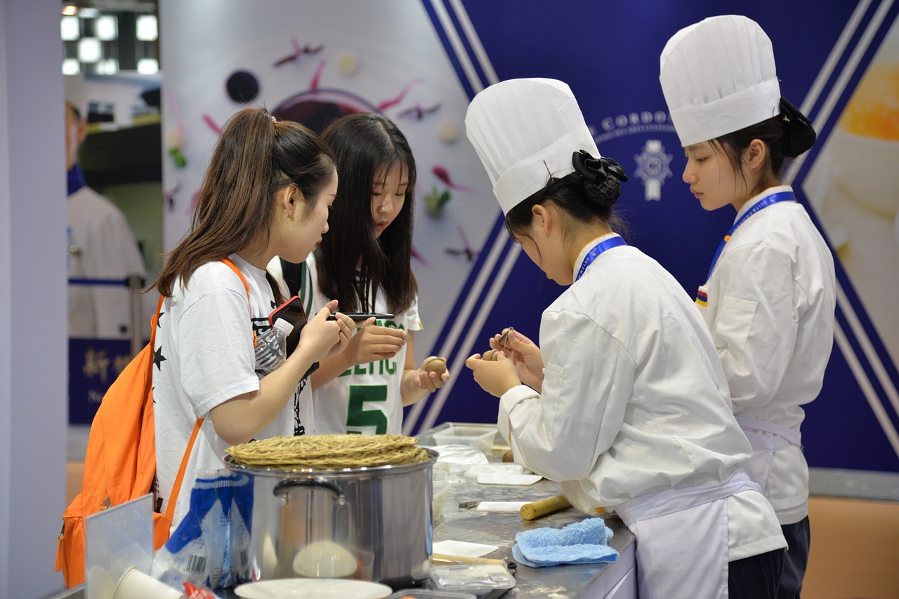 餐饮兼职，体验与实践之旅